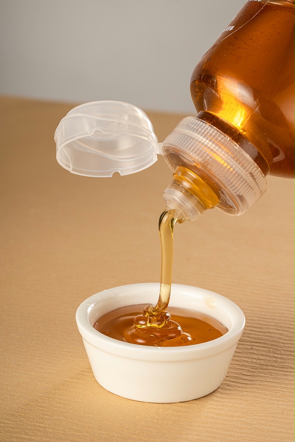 蜂蜜与蜂王浆都是天然营养品